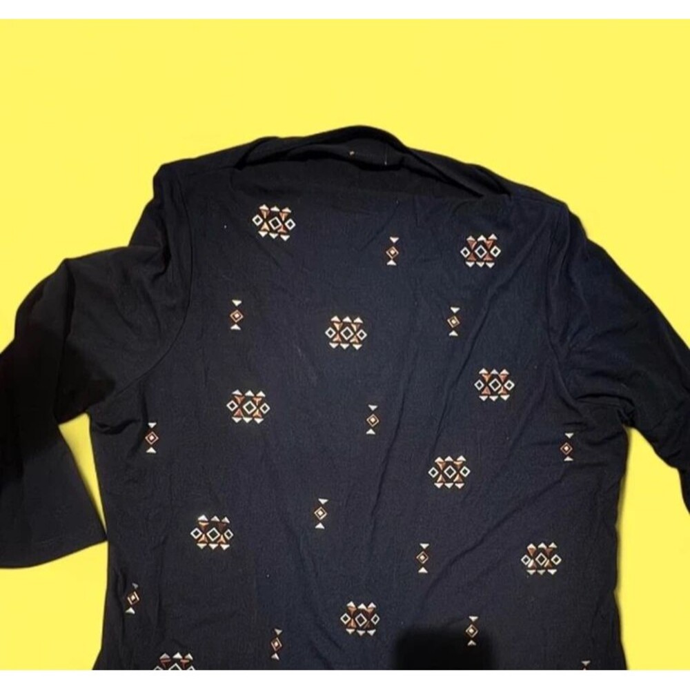 Ruby Rd Midnight-Blue Top  w/ a Notable Aztec Embroidered Design SIZE XL